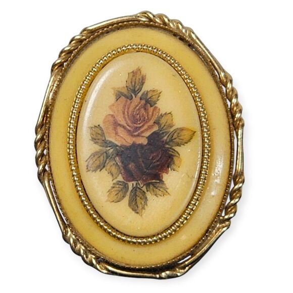 Unbranded Jewelry - Vintage Oval Floral Cameo Brooch Gold Tone Frame Yellow Rose & Leaves Jewelry